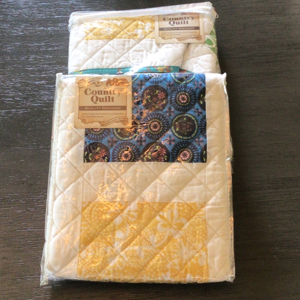 Cracker Barrel Patchwork Pillow Shams New